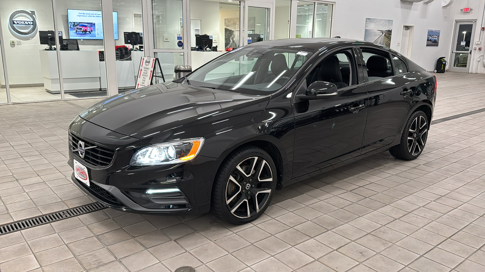 2018 Volvo S60 Dynamic 8