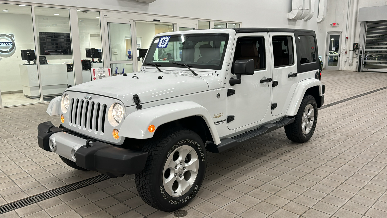 2015 Jeep Wrangler Unlimited Sahara 8