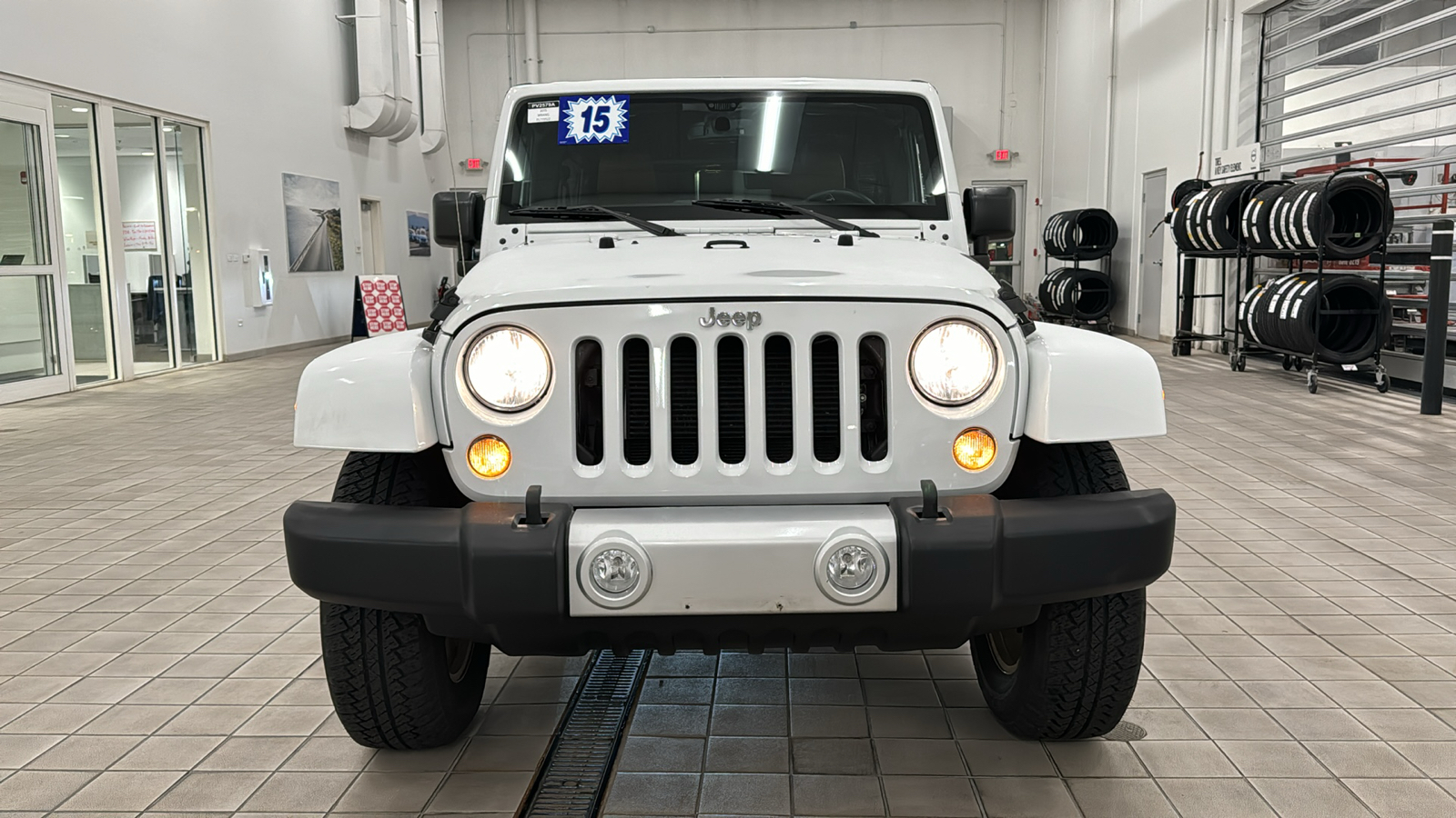 2015 Jeep Wrangler Unlimited Sahara 9