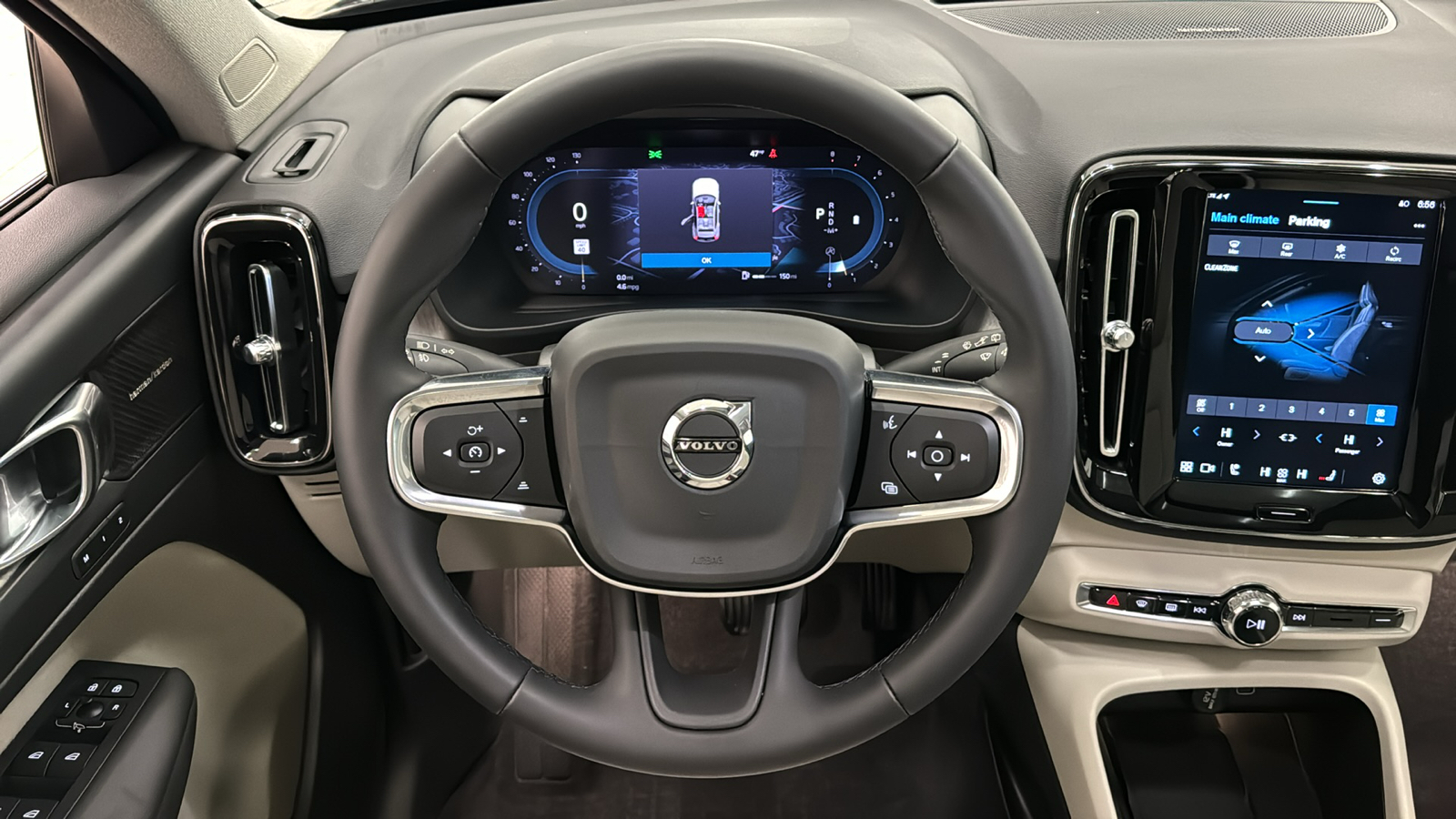 2023 Volvo XC40 Ultimate Dark Theme 11