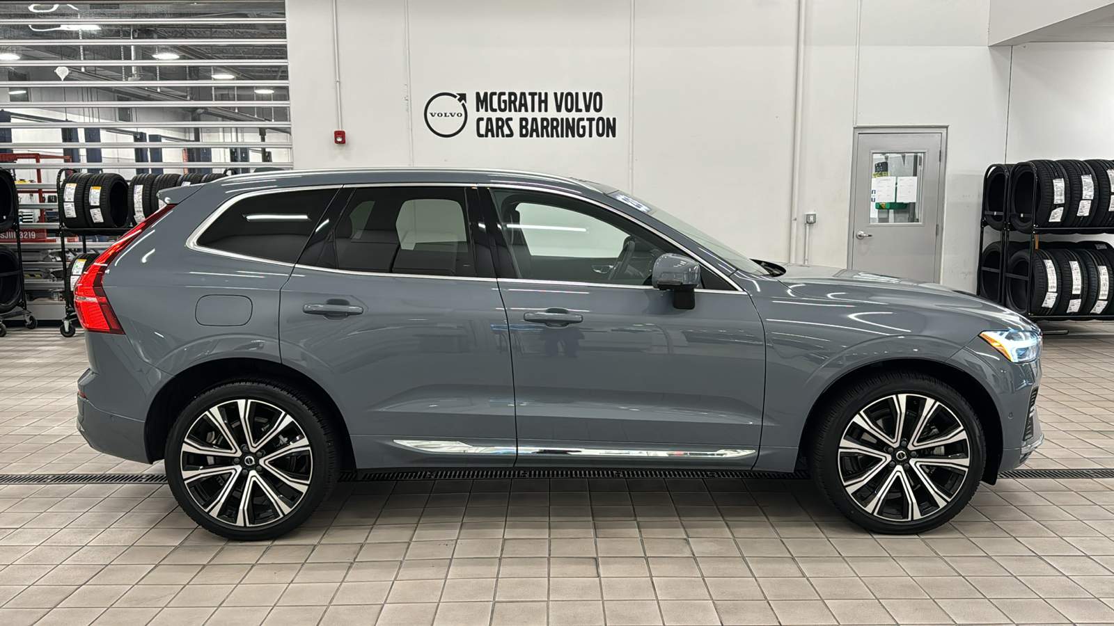 2023 Volvo XC60 Ultimate Bright Theme 3