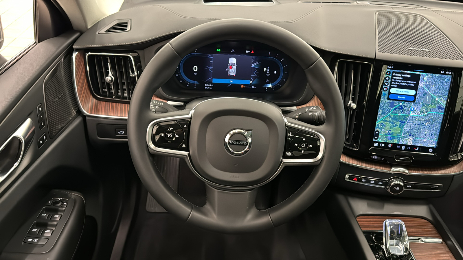 2023 Volvo XC60 Ultimate Bright Theme 11