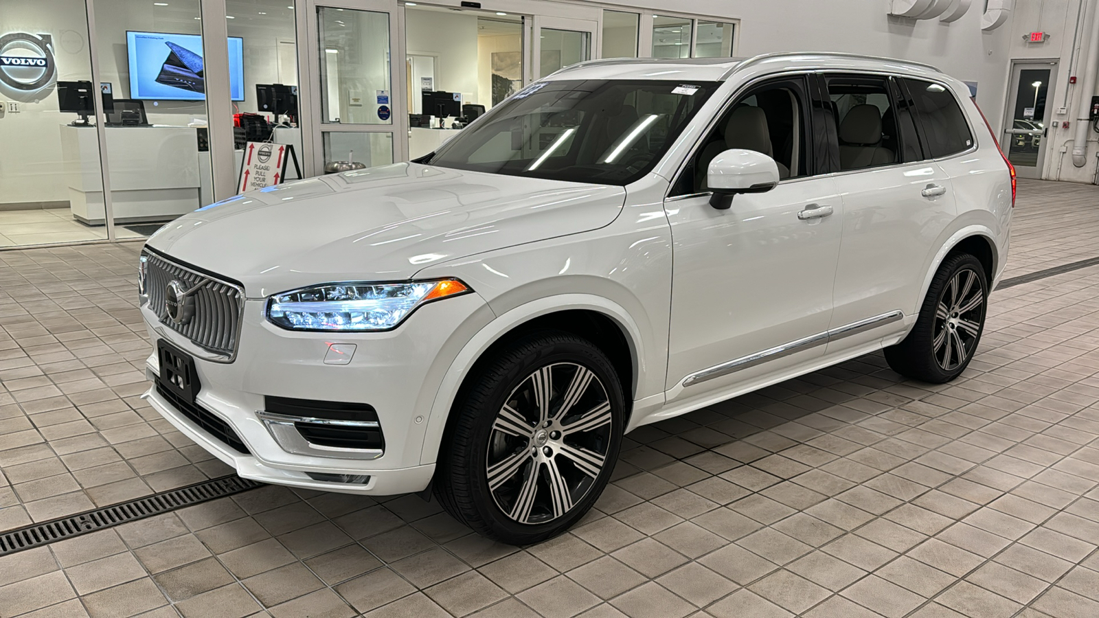 2022 Volvo XC90 Inscription 8