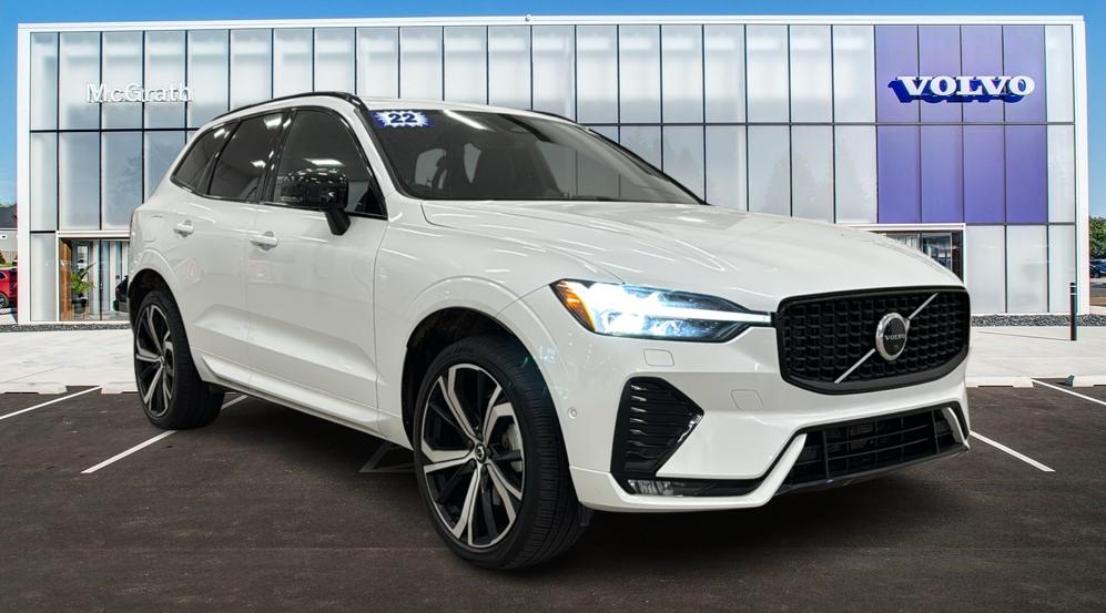 2022 Volvo XC60 R-Design 1