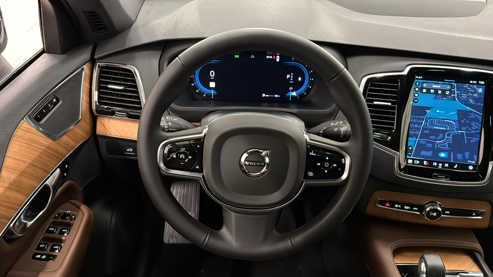 2024 Volvo XC90 Plus Bright Theme 11