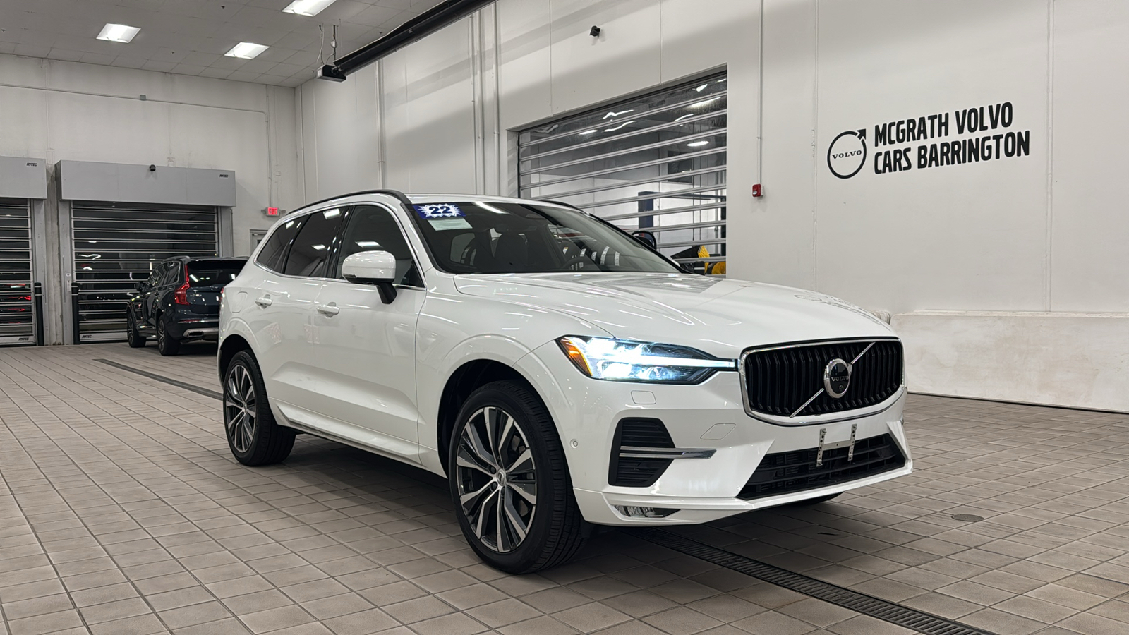 2022 Volvo XC60 Momentum 2