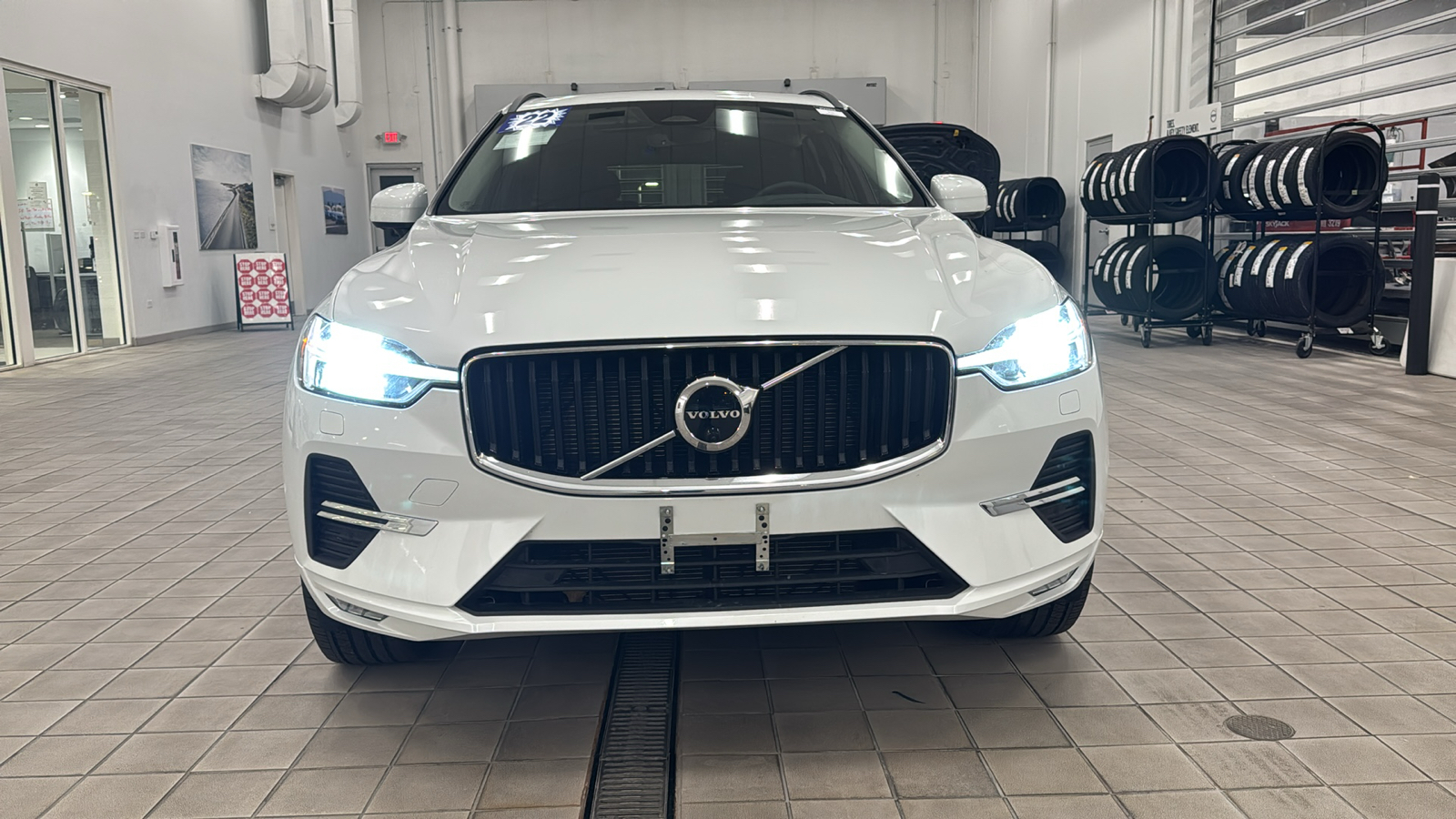 2022 Volvo XC60 Momentum 9