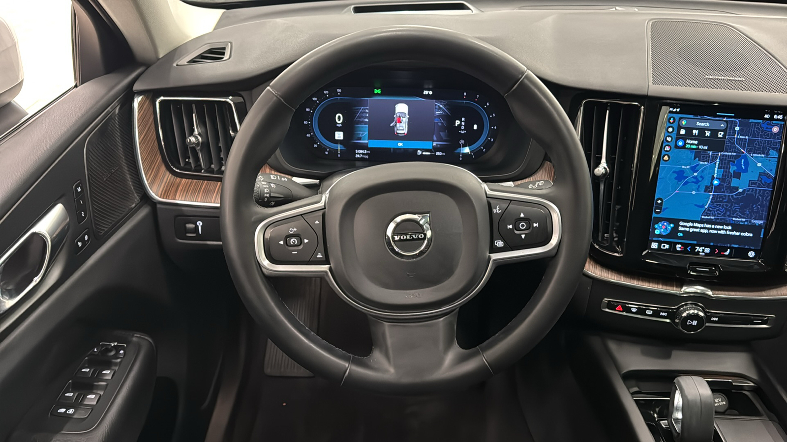 2022 Volvo XC60 Momentum 11