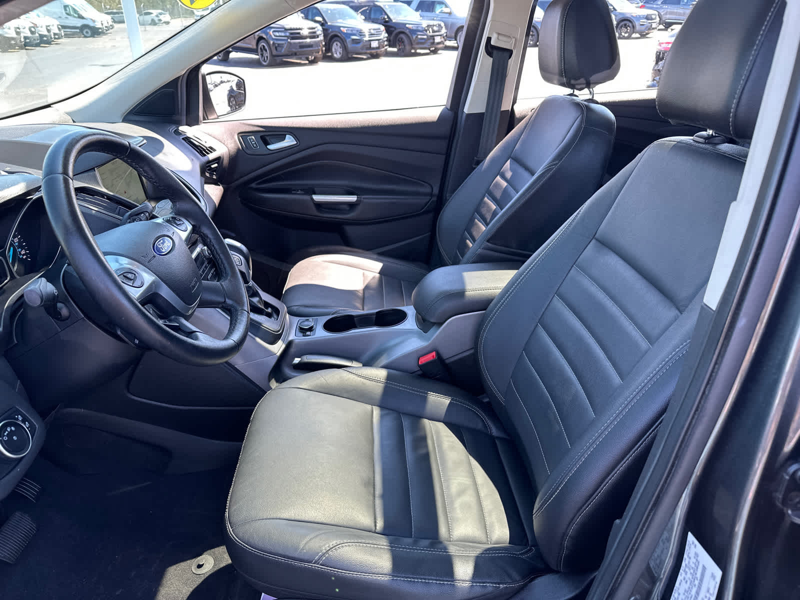 2015 Ford Escape SE 28