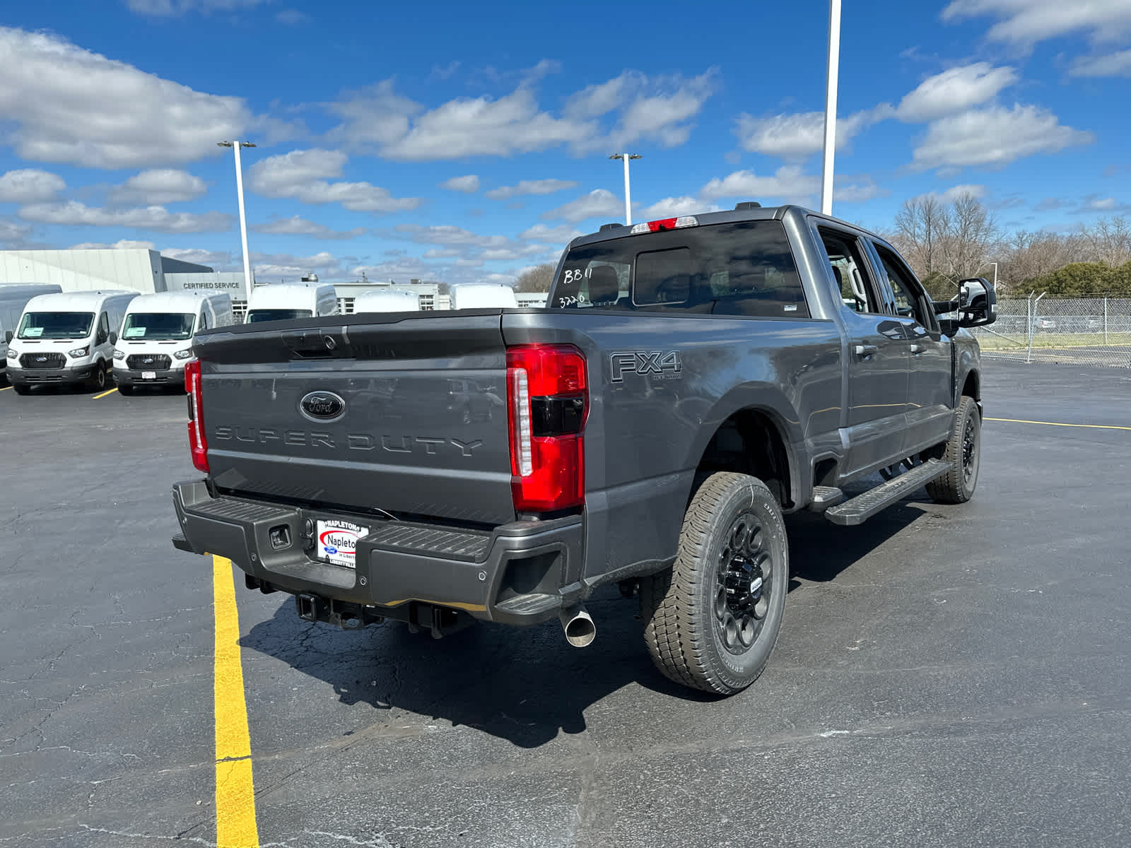 2024 Ford Super Duty F-250 SRW LARIAT 4WD Crew Cab 6.75 Box 8