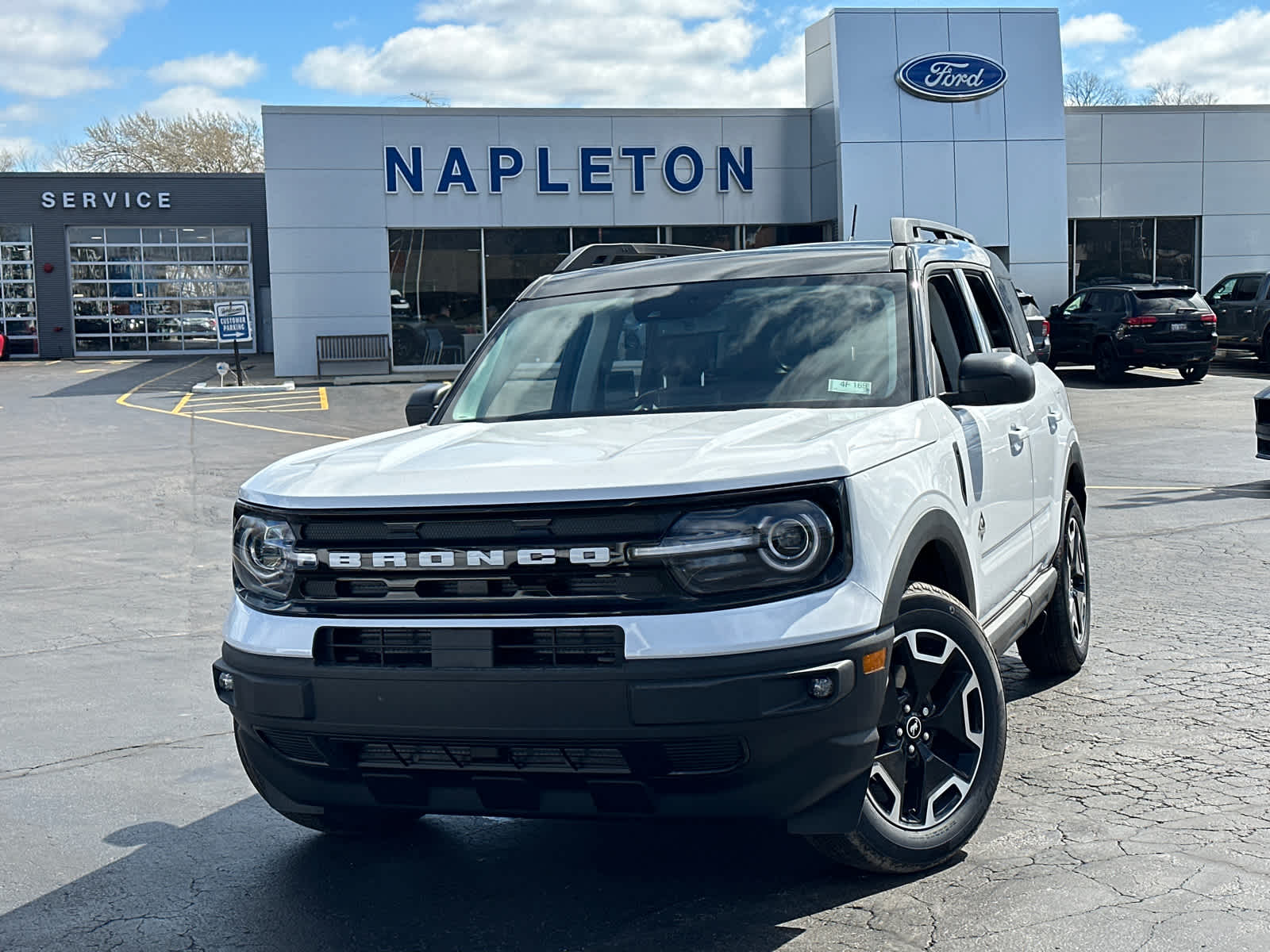 2024 Ford Bronco Sport Outer Banks 2