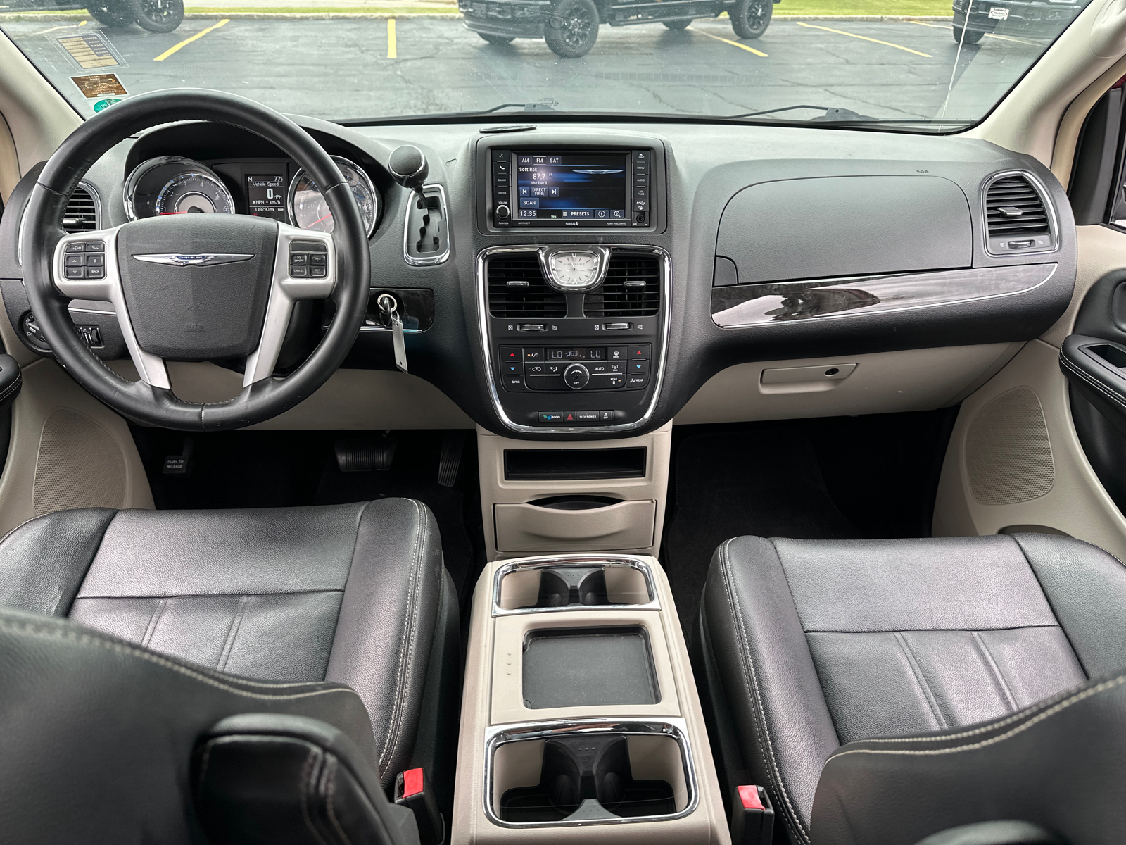 2014 Chrysler Town & Country Touring 15