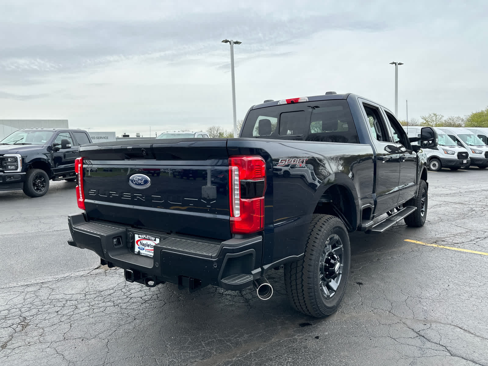 2024 Ford Super Duty F-250 SRW LARIAT 4WD Crew Cab 6.75 Box 8