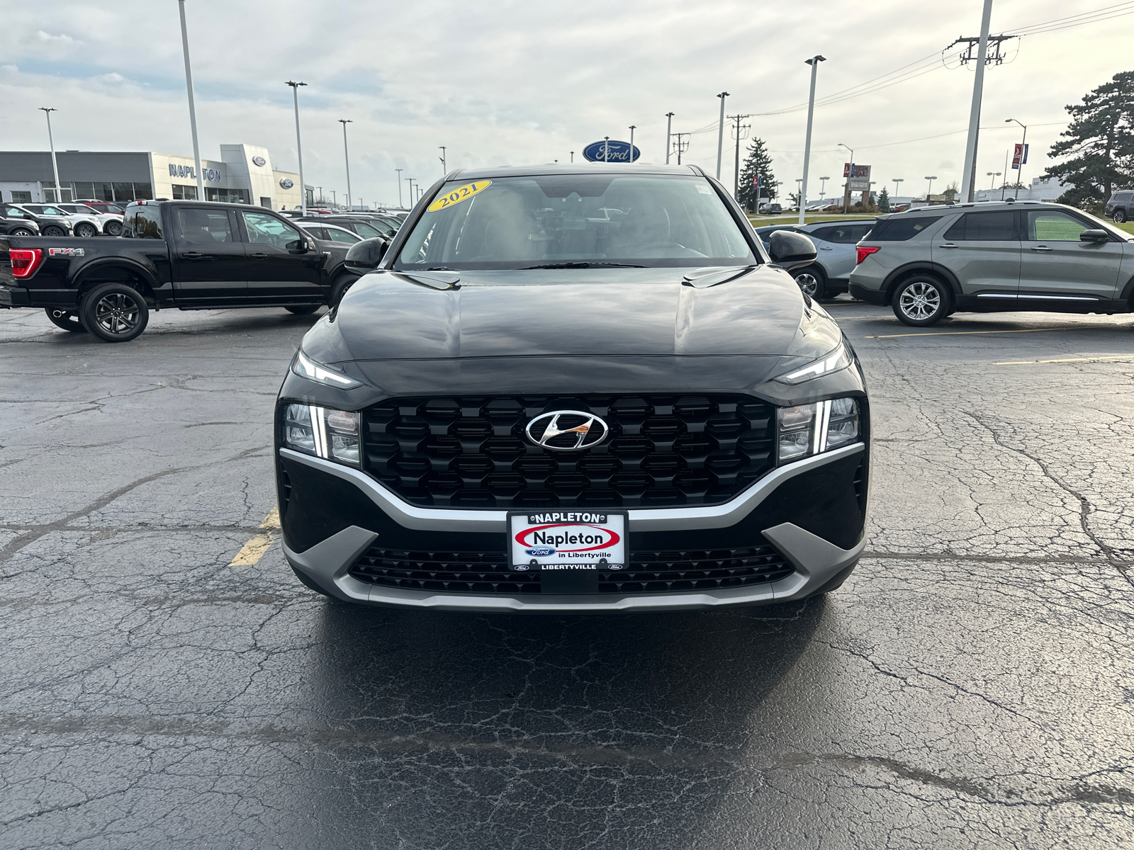 2021 Hyundai Santa Fe SE 3