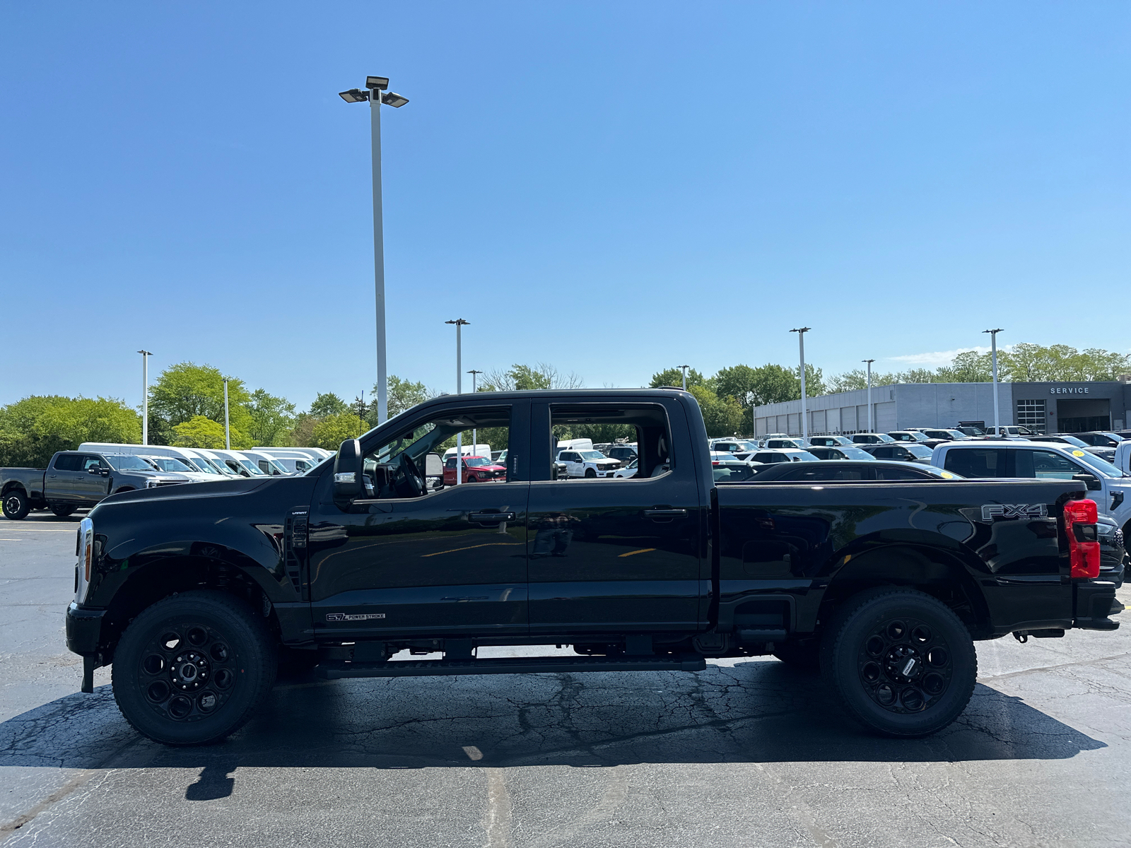 2024 Ford Super Duty F-250 SRW LARIAT 4WD Crew Cab 6.75 Box 5