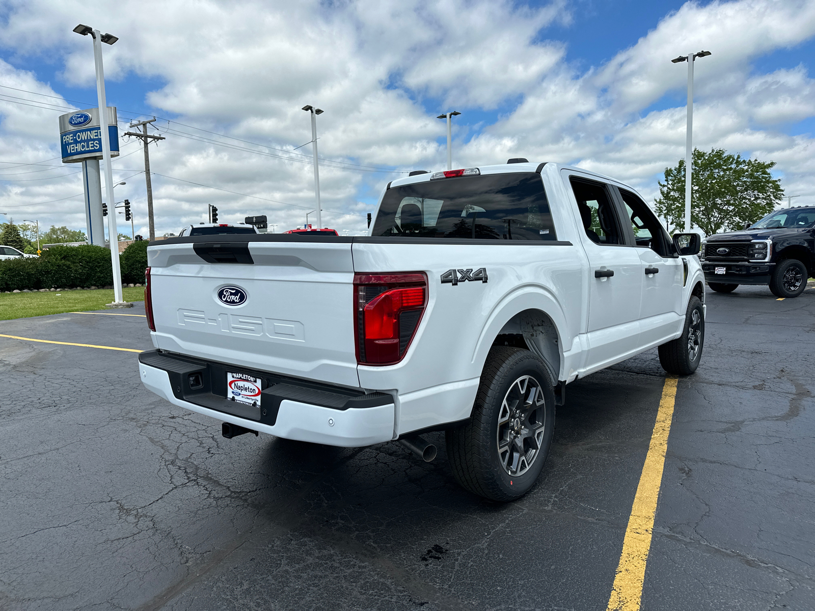 2024 Ford F-150 STX 4WD SuperCrew 5.5 Box 8