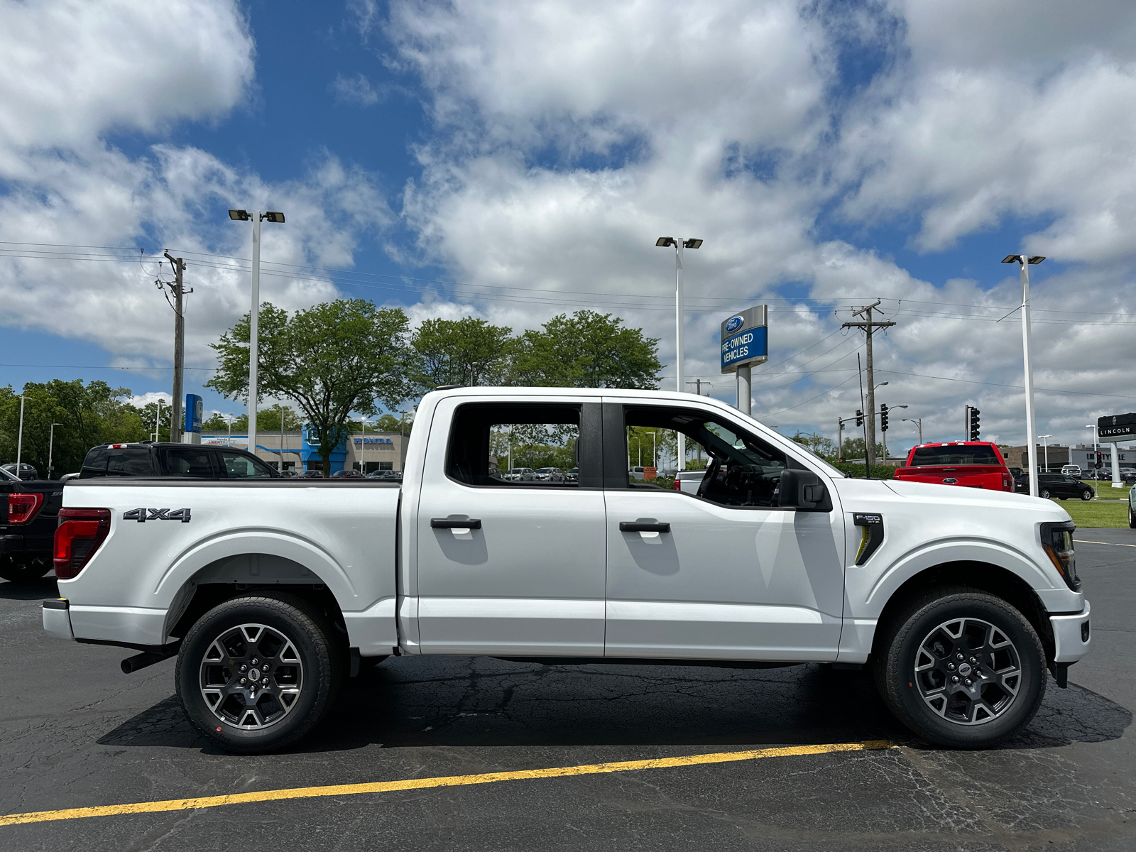 2024 Ford F-150 STX 4WD SuperCrew 5.5 Box 9