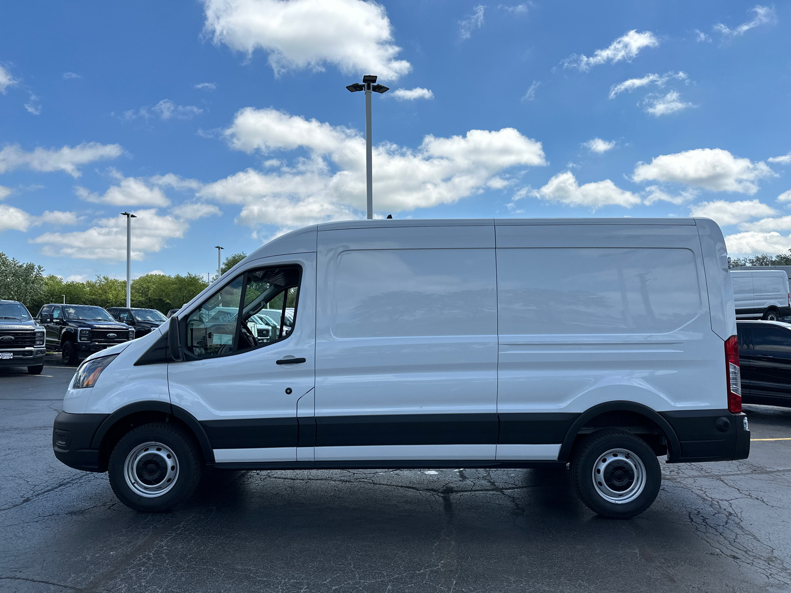 2024 Ford Transit T-250 148  MED RF 9070 GV 5