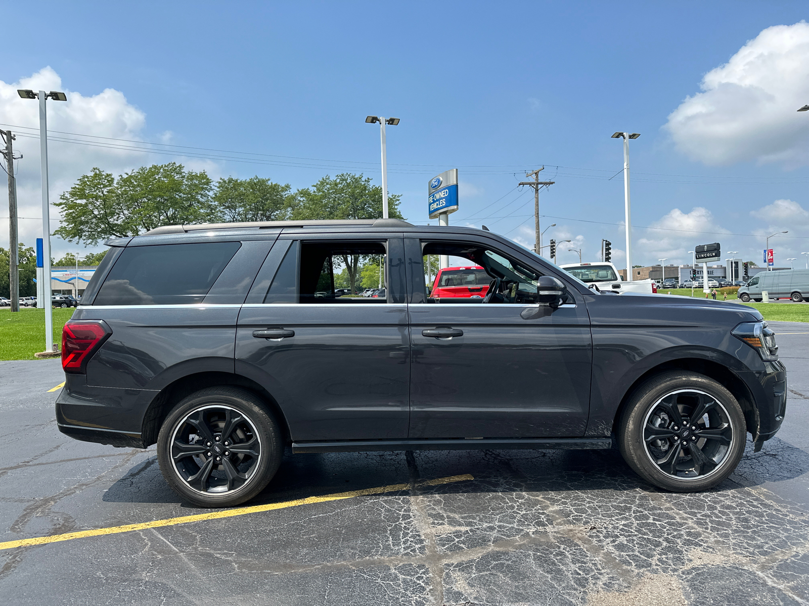 2023 Ford Expedition Limited 9