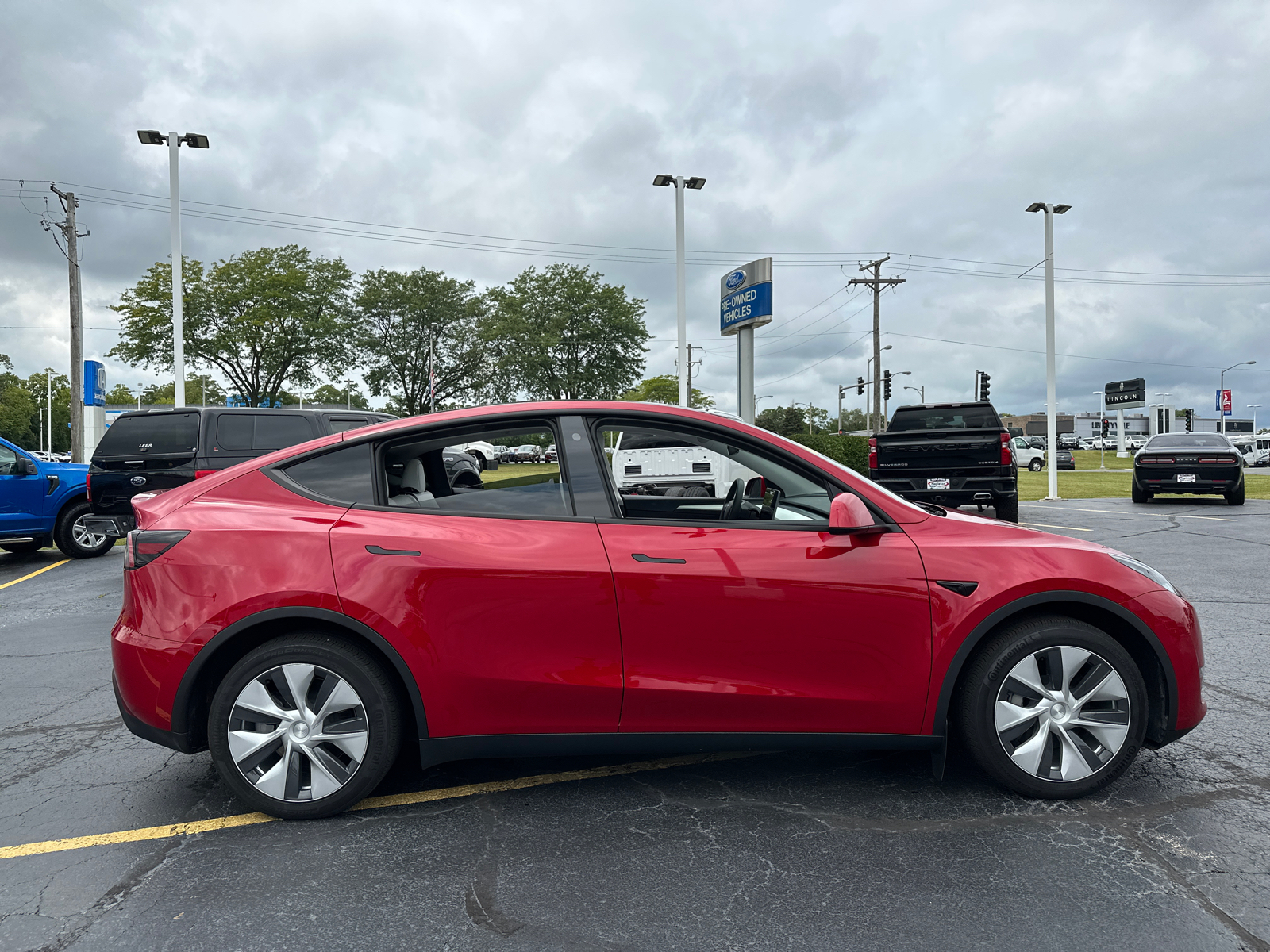 2023 Tesla Model Y  9