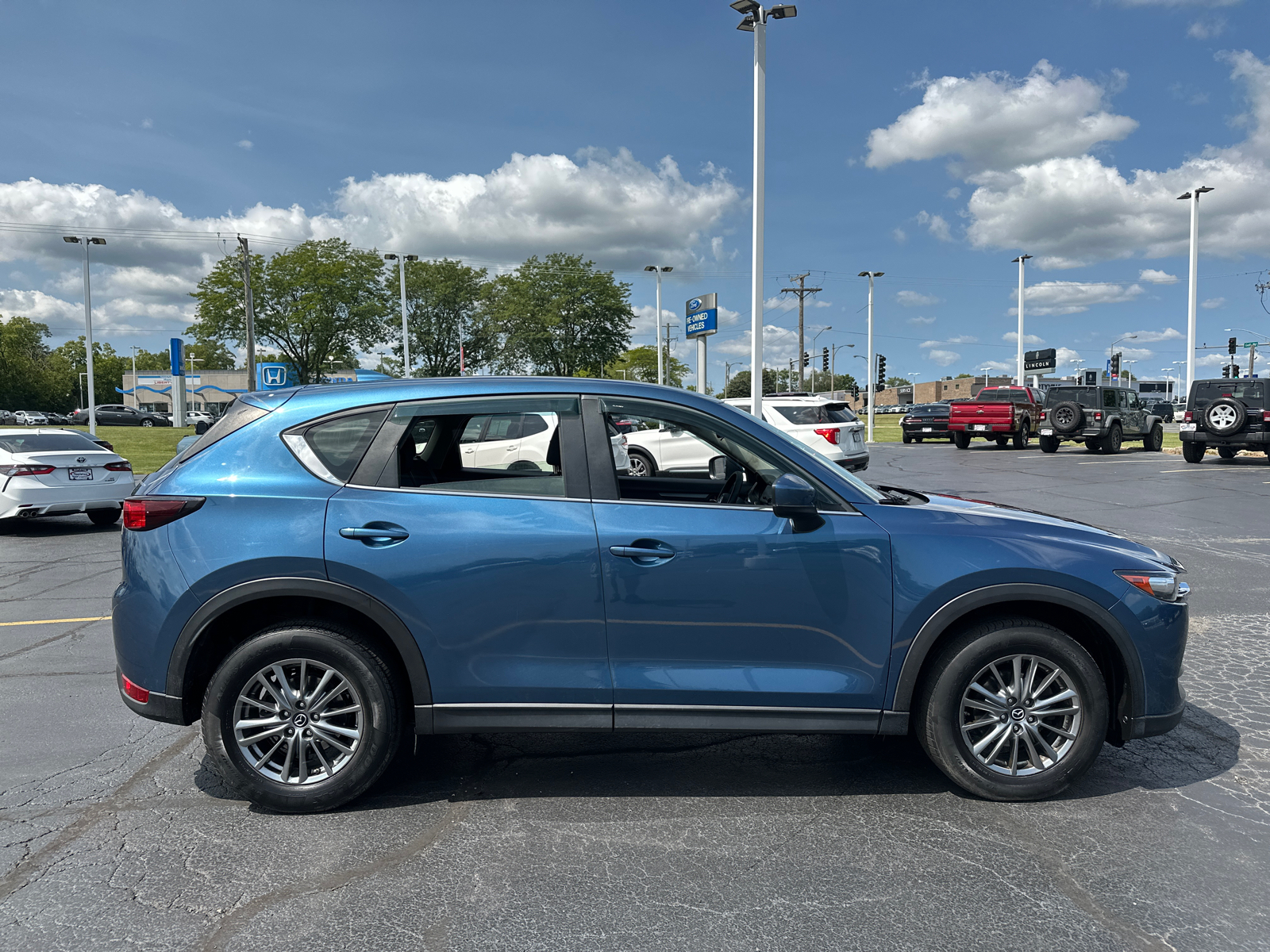 2017 Mazda CX-5 Sport 9