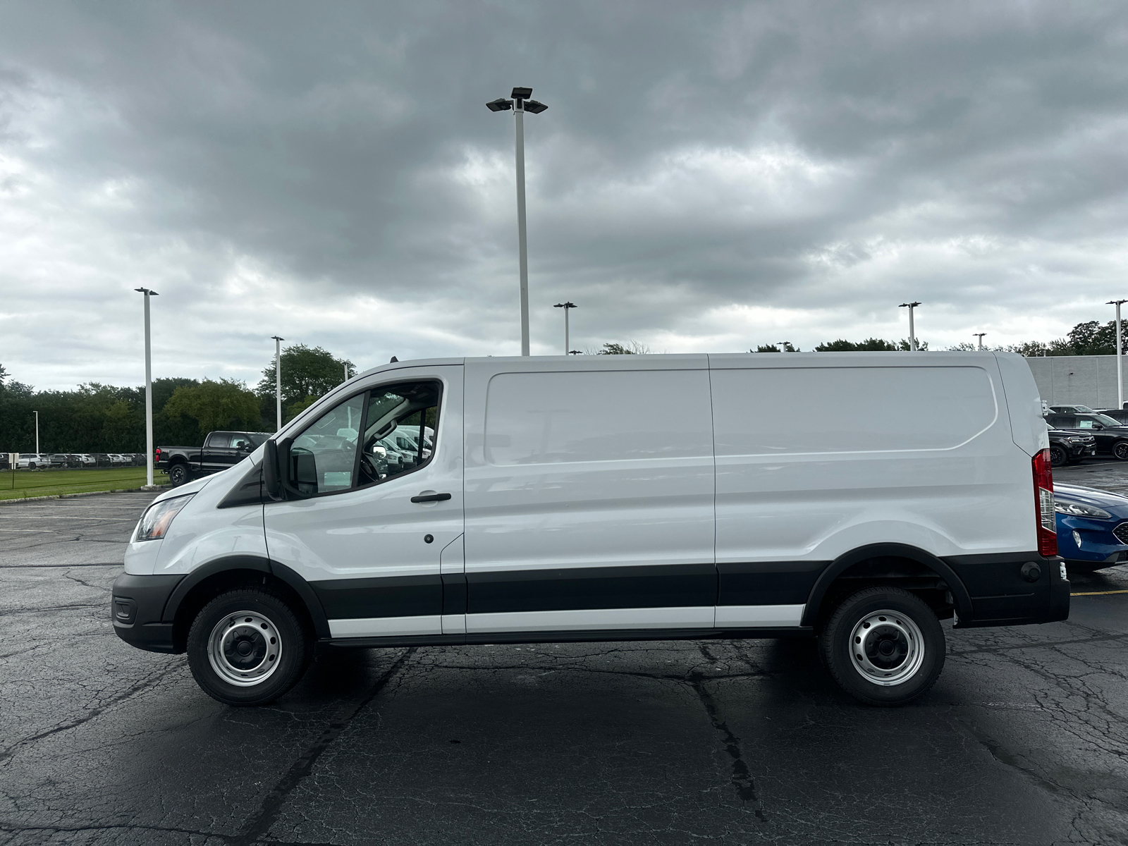 2024 Ford Transit T-250 148  LOW RF 9070 GV 5