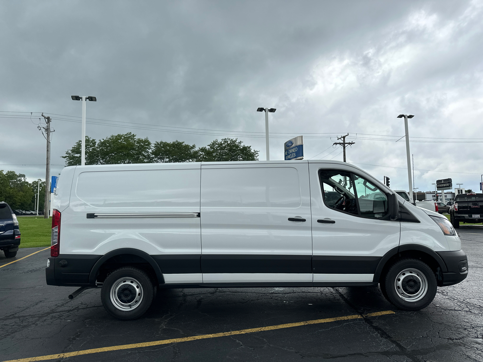 2024 Ford Transit T-250 148  LOW RF 9070 GV 9