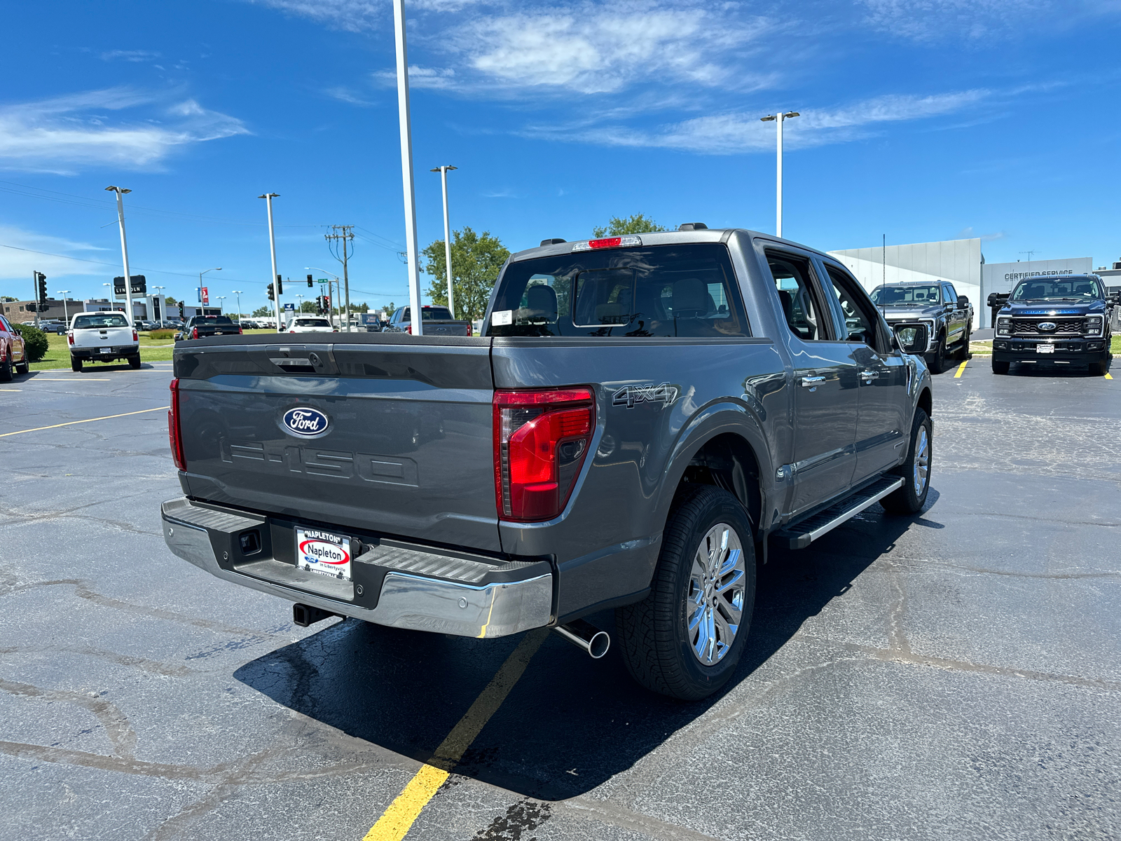 2024 Ford F-150 XLT 4WD SuperCrew 5.5 Box 8