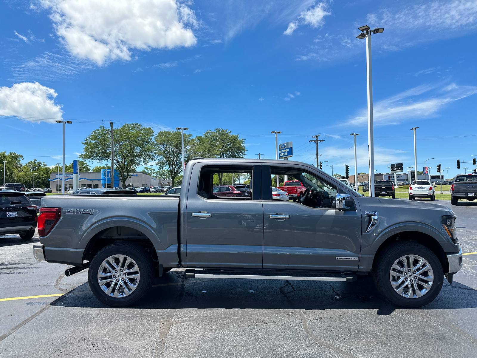 2024 Ford F-150 XLT 4WD SuperCrew 5.5 Box 9