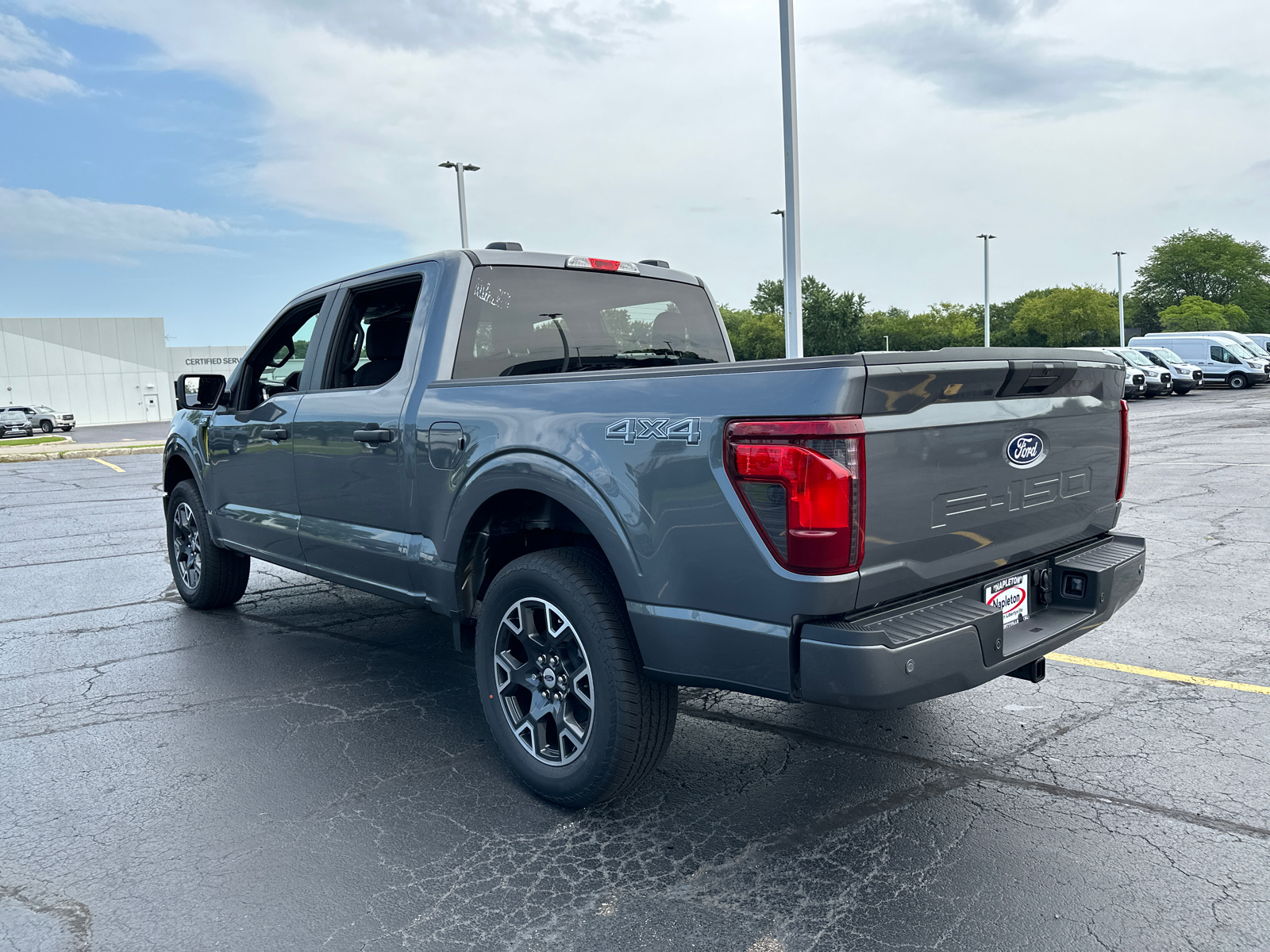 2024 Ford F-150 STX 4WD SuperCrew 5.5 Box 6