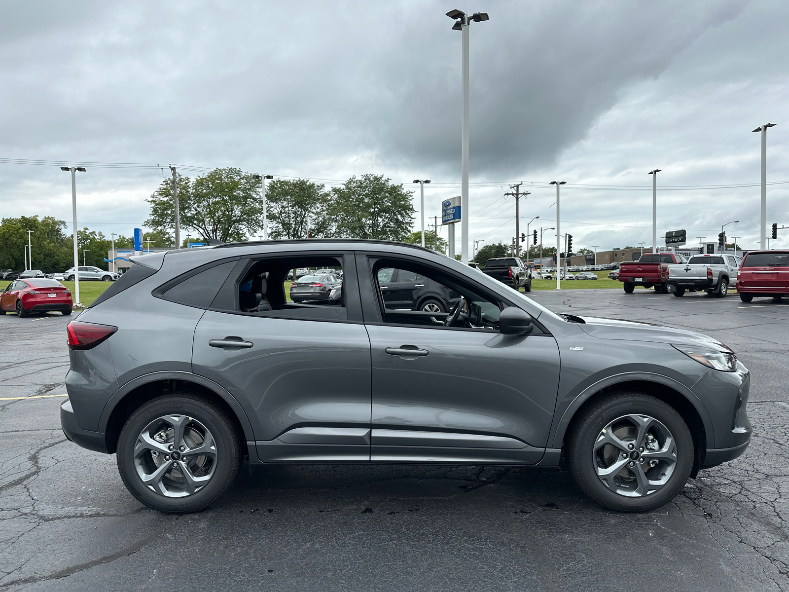 2024 Ford Escape ST-Line 9