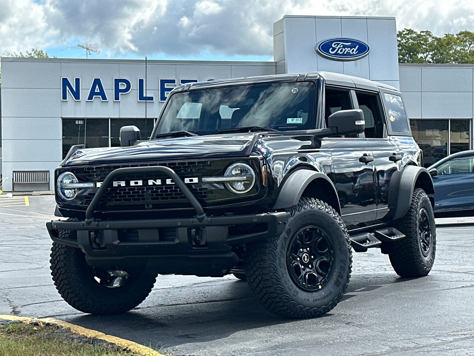 2024 Ford Bronco Wildtrak 1