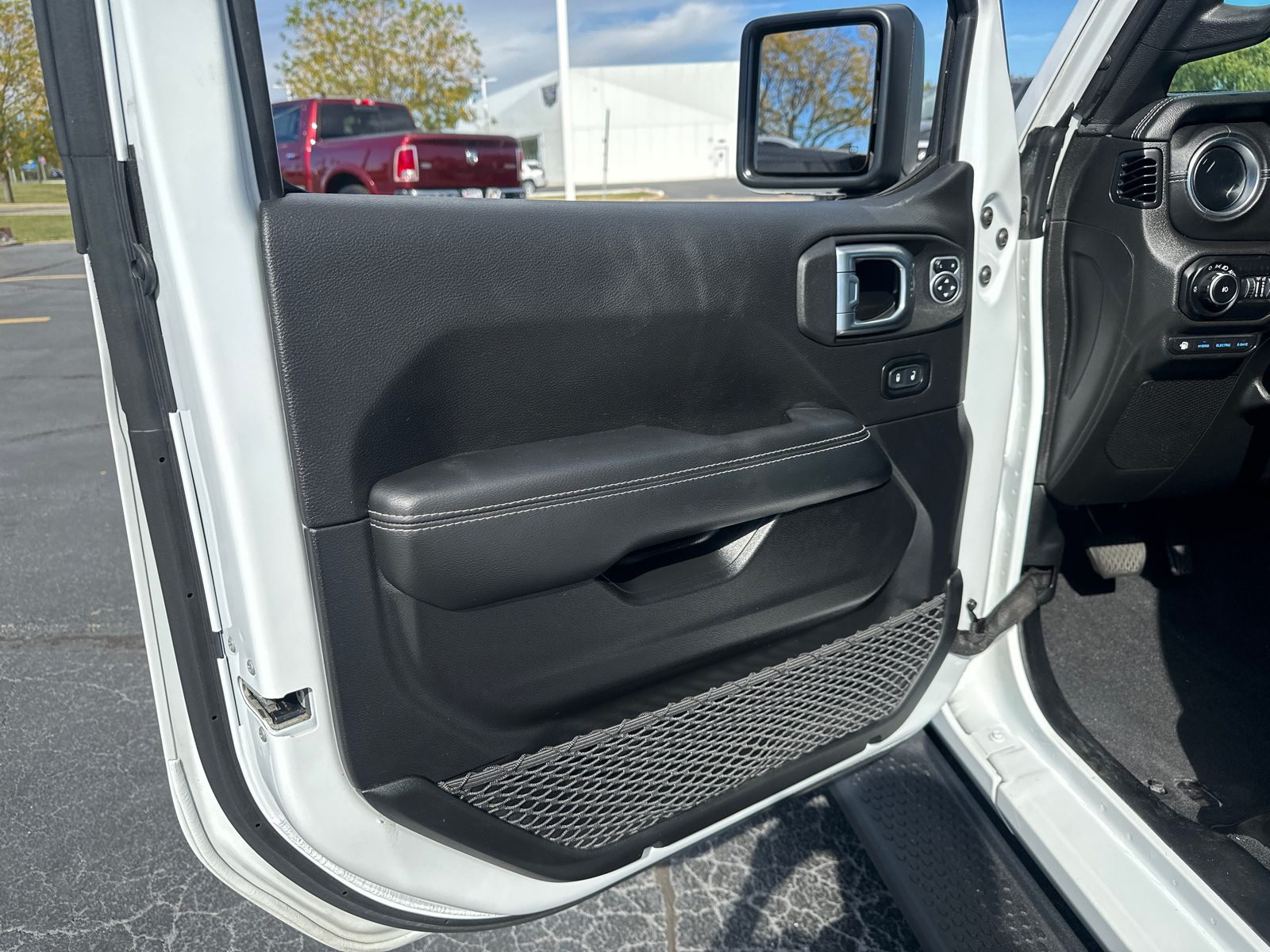 2021 Jeep Wrangler 4xe Unlimited Sahara 28