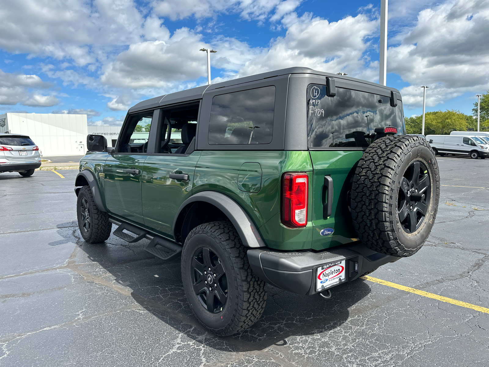 2024 Ford Bronco Black Diamond 6