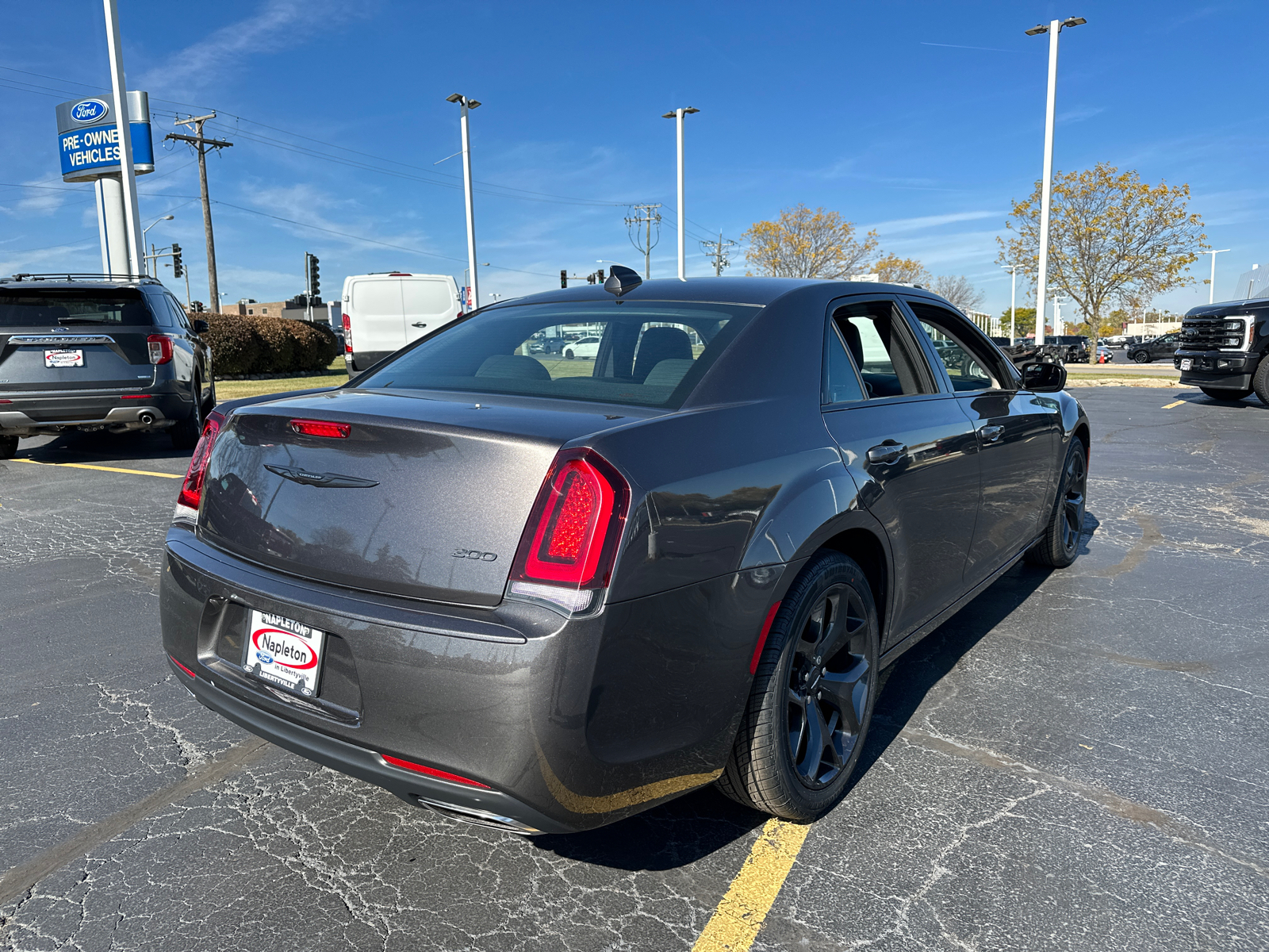 2020 Chrysler 300 Touring 9