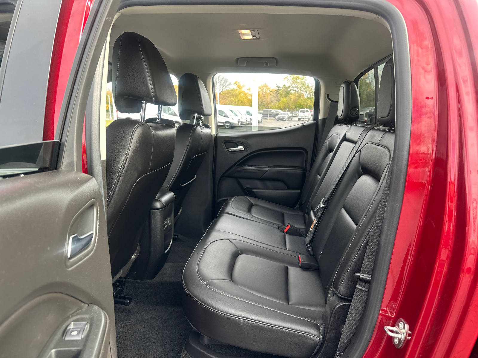 2018 GMC Canyon 4WD SLT Crew Cab 128.3 30