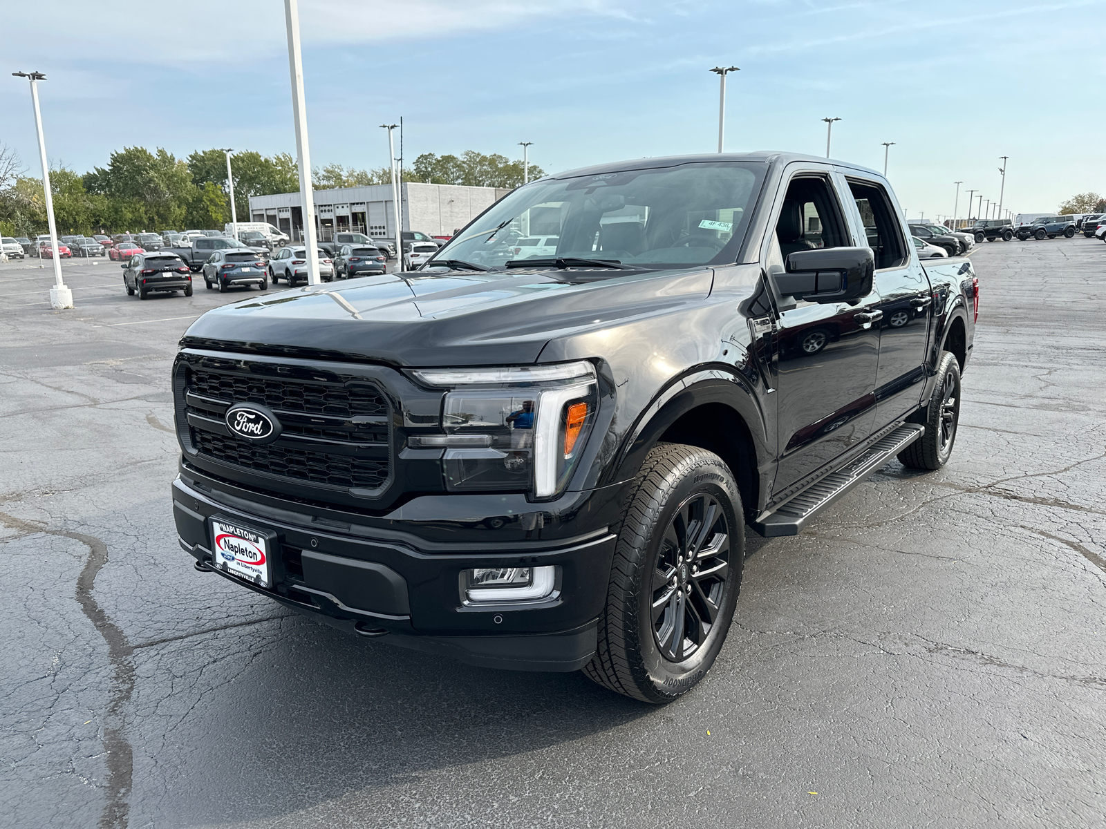 2024 Ford F-150 LARIAT 4WD SuperCrew 5.5 Box 4