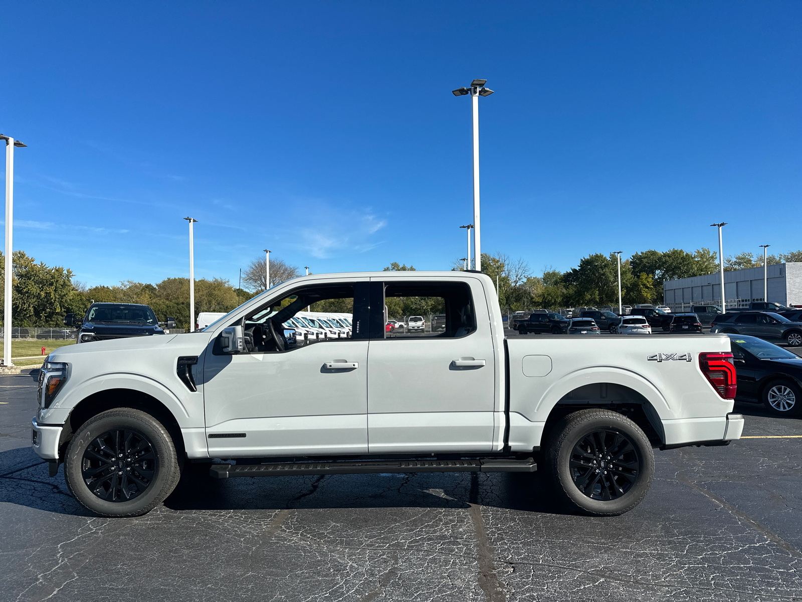 2024 Ford F-150 LARIAT 4WD SuperCrew 5.5 Box 5