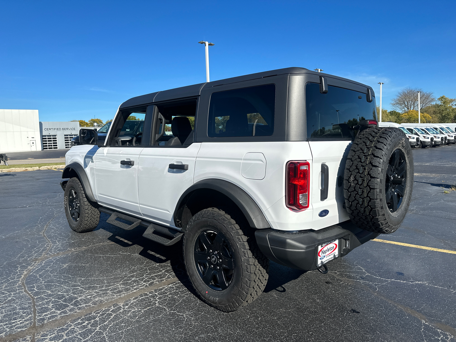 2024 Ford Bronco Black Diamond 6