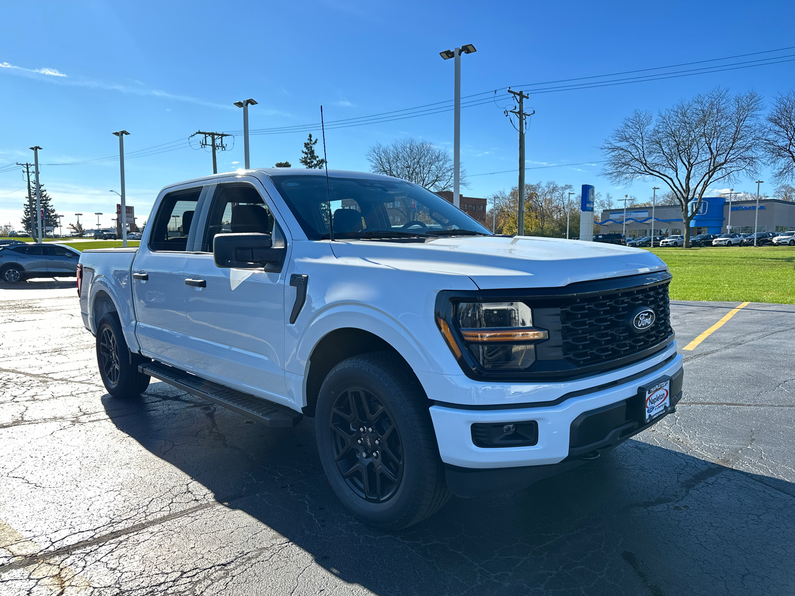 2024 Ford F-150 STX 4WD SuperCrew 5.5 Box 10