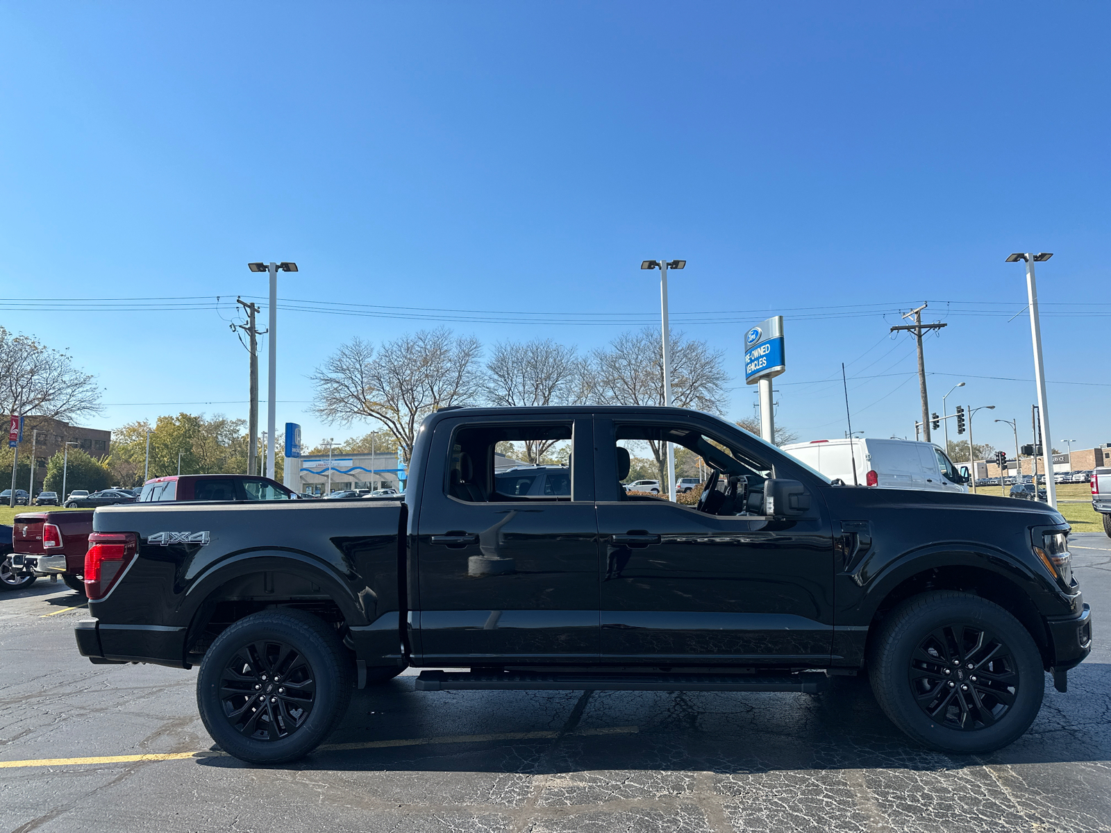 2024 Ford F-150 XLT 4WD SuperCrew 5.5 Box 9