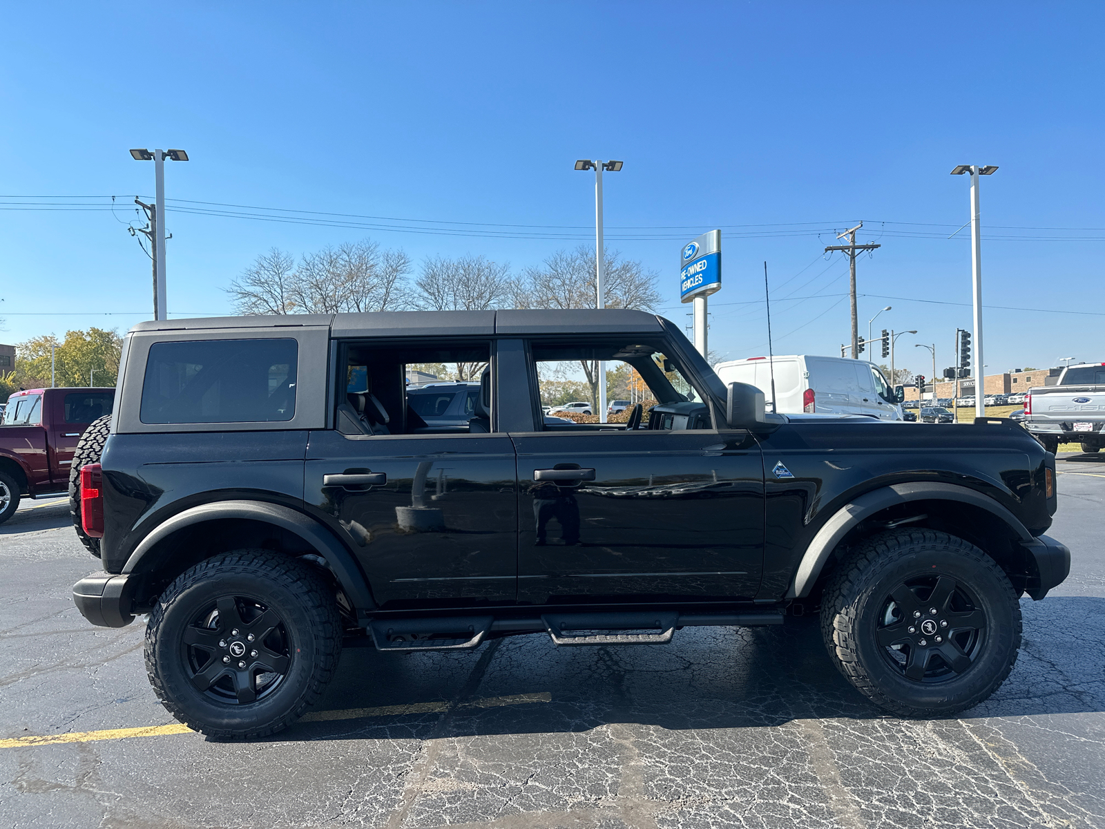 2024 Ford Bronco Black Diamond 9