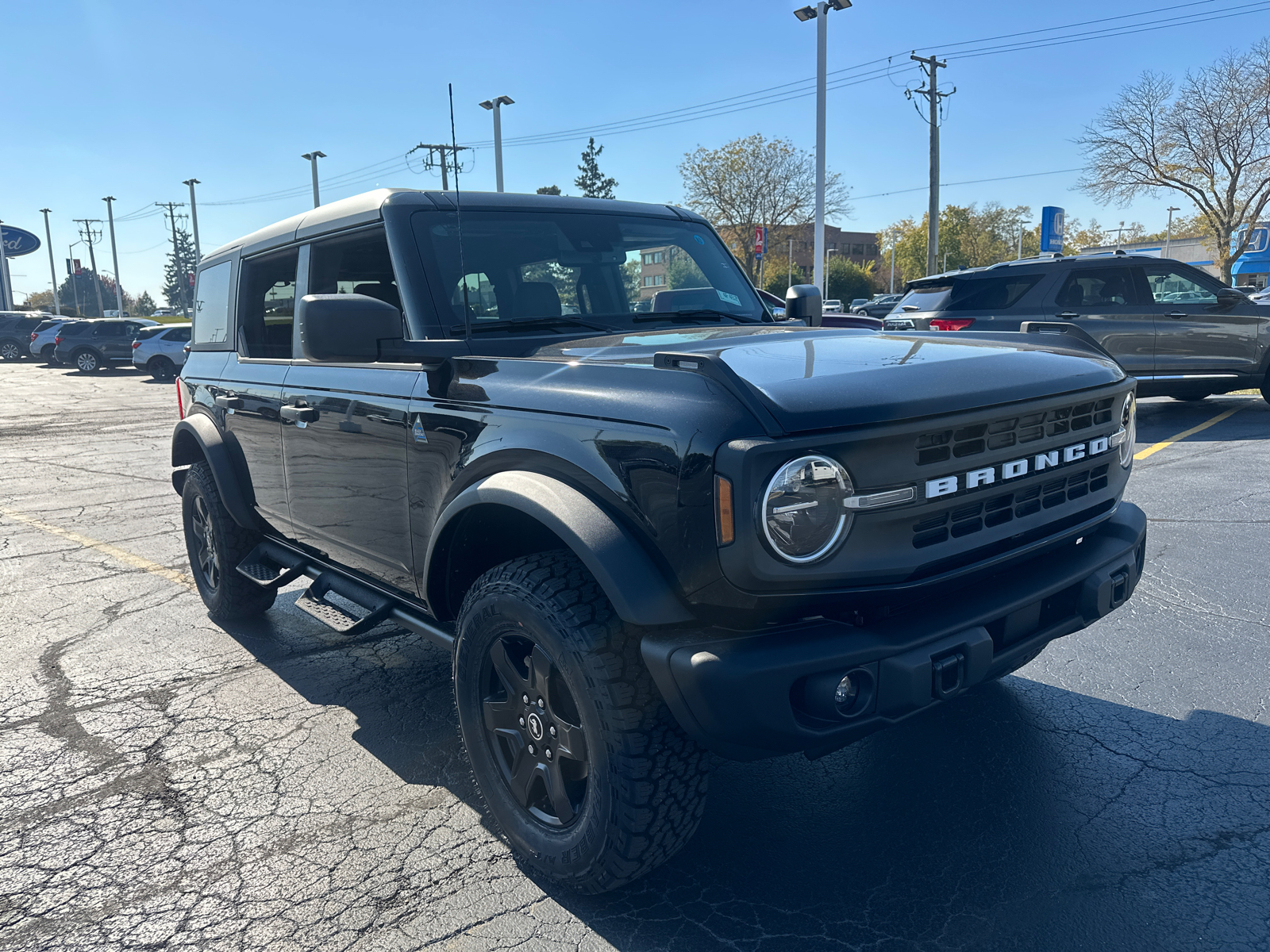 2024 Ford Bronco Black Diamond 10