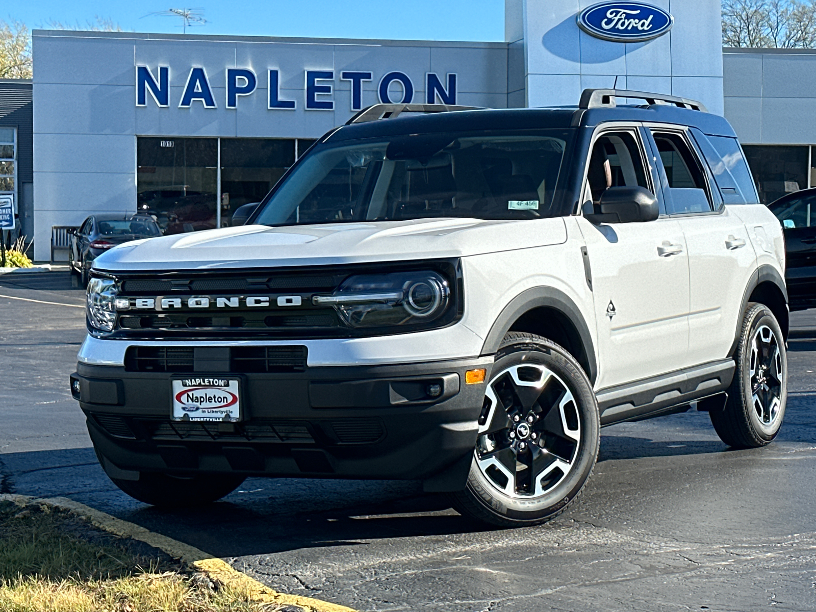 2024 Ford Bronco Sport Outer Banks 2