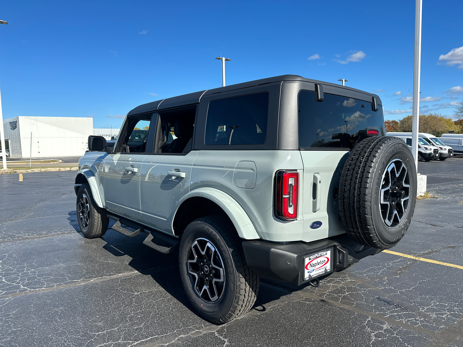 2024 Ford Bronco Outer Banks 6