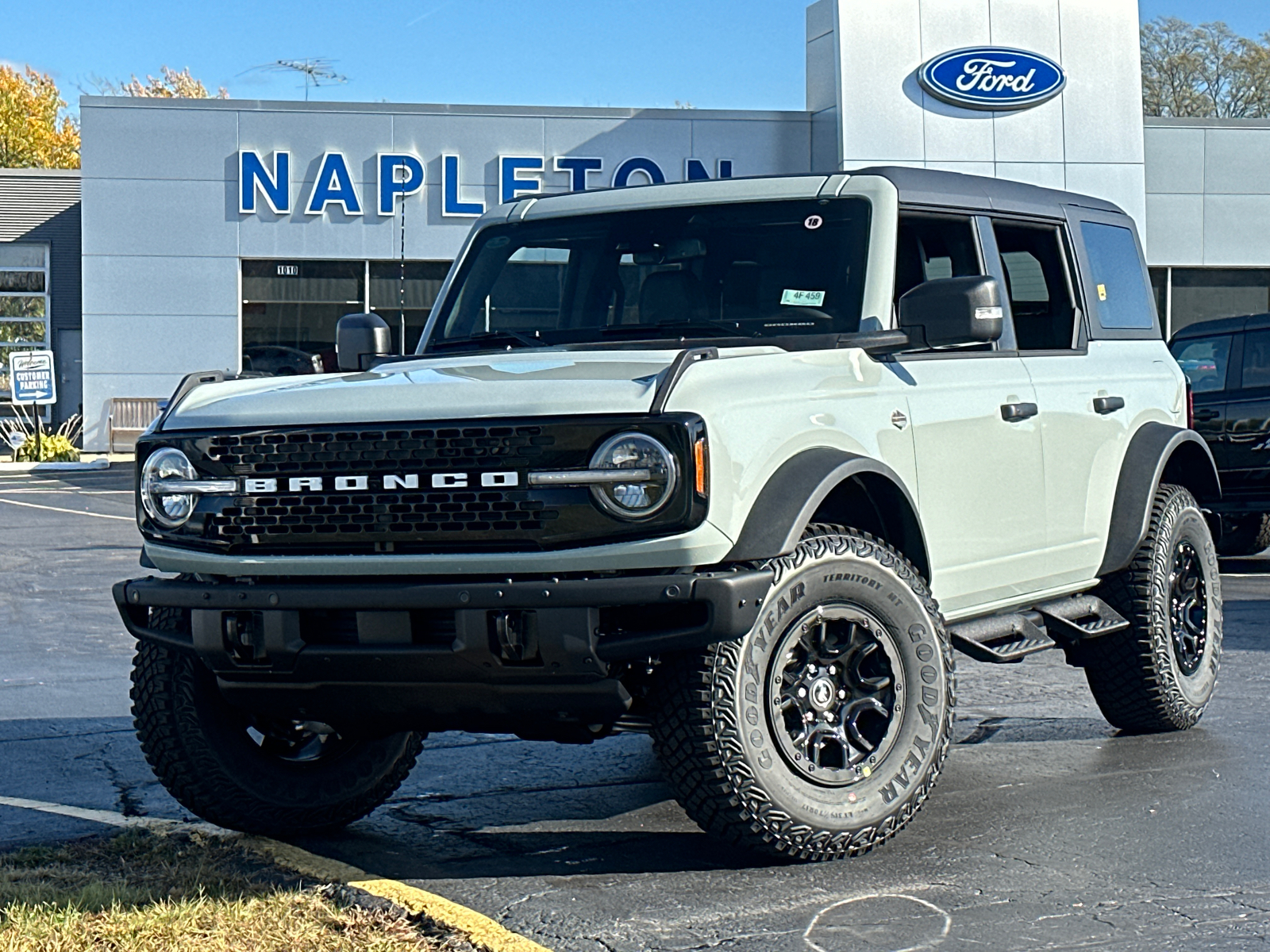 2024 Ford Bronco Wildtrak 1