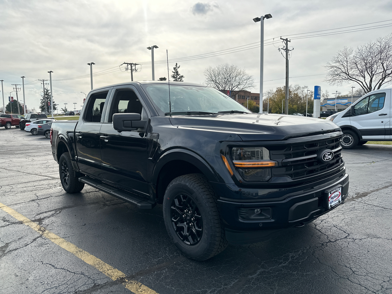 2024 Ford F-150 XLT 4WD SuperCrew 5.5 Box 10