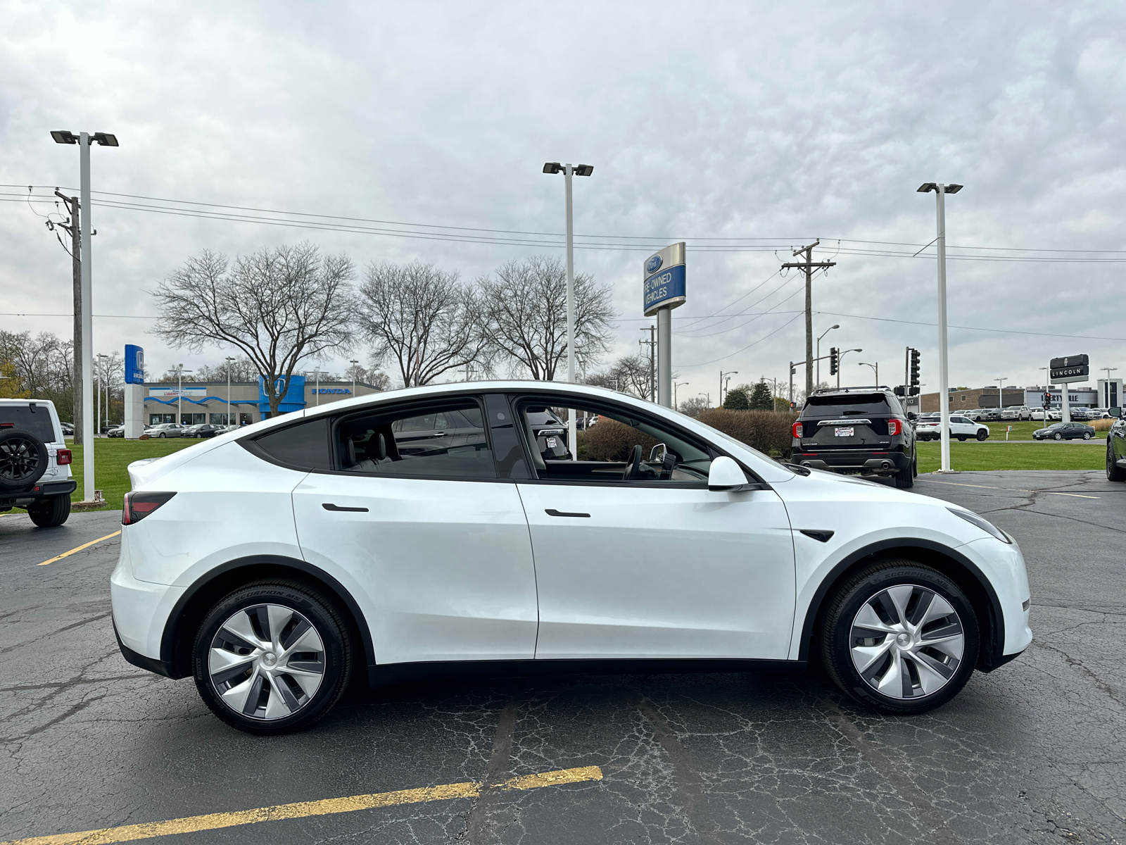 2024 Tesla Model Y Long Range 9