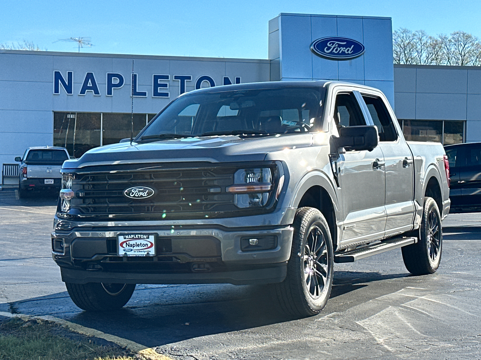 2024 Ford F-150 XLT 4WD SuperCrew 5.5 Box 1