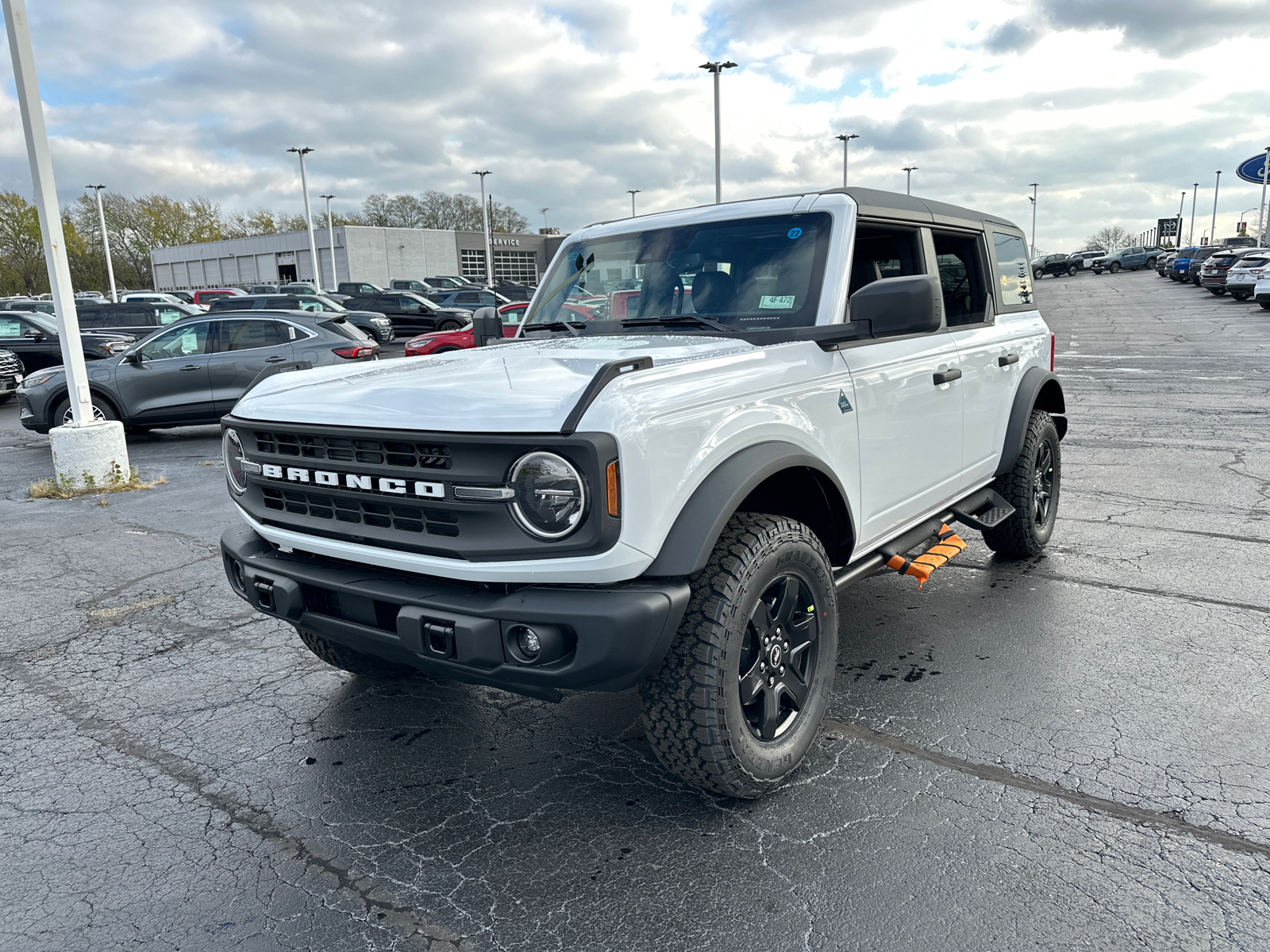 2024 Ford Bronco Black Diamond 4